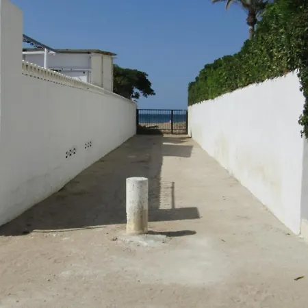 Planta Baja Primera Linea De Playa Marinas Con Acceso Al Mar * דניה